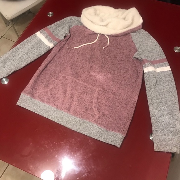 Pink Sweater - Picture 4 of 6